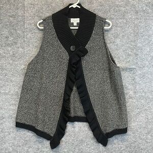 Foxcroft Women's Sweater Vest Size XL Gray Black Cotton Sleeveless Ruffled Trim